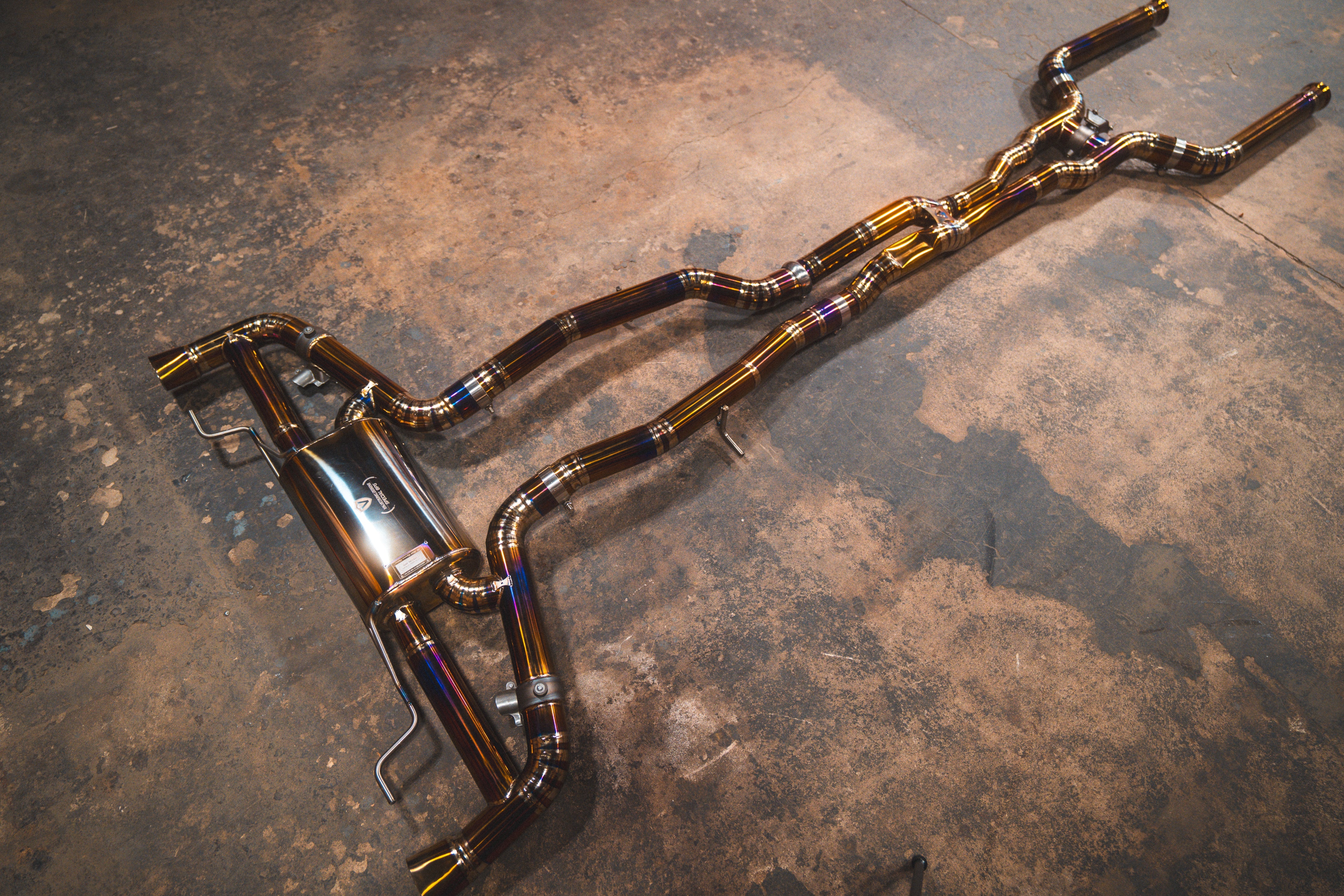 Titanium exhaust AMG GLC 63: complete system angled