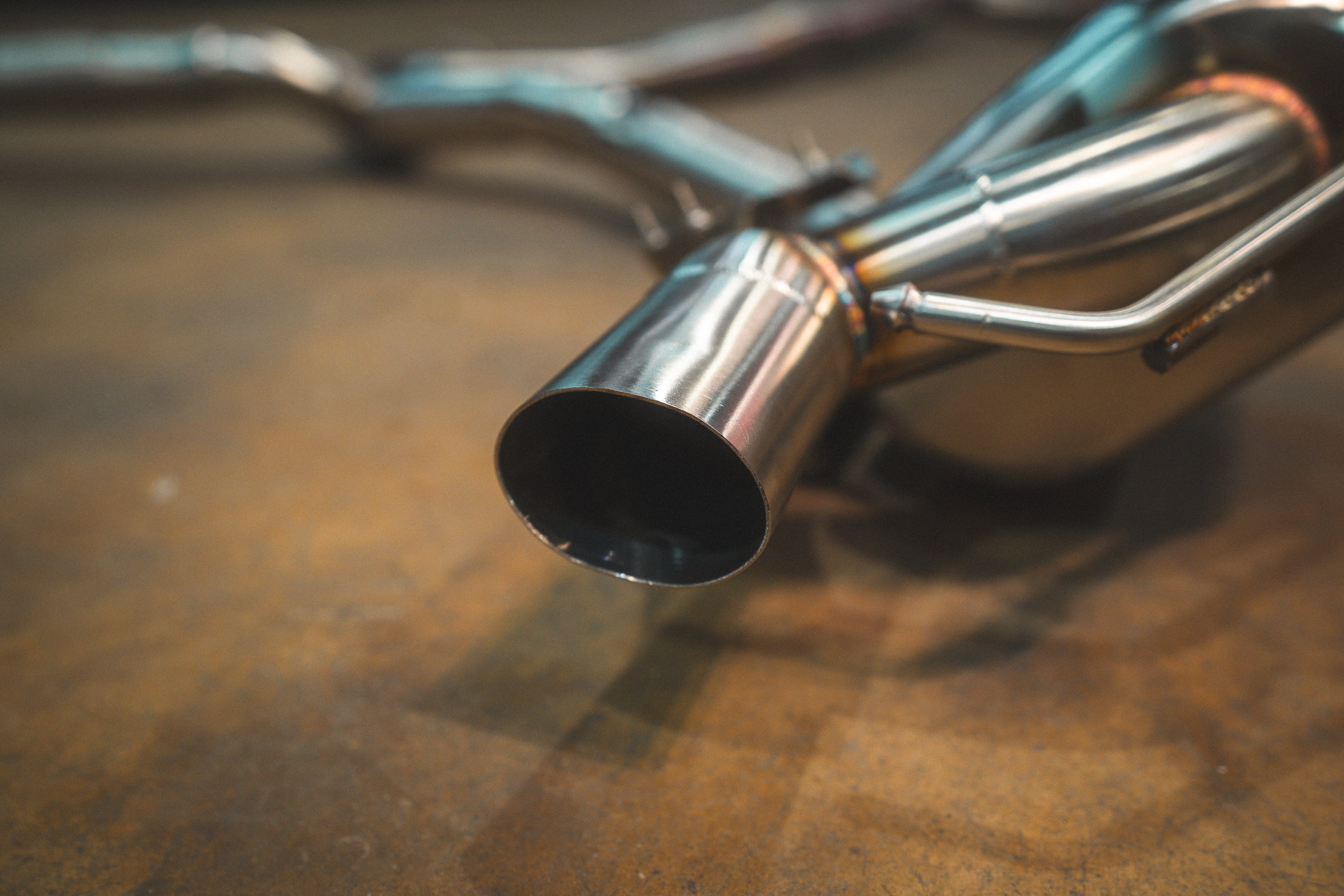 Stainless exhaust AMG GT 43: open rear outlet