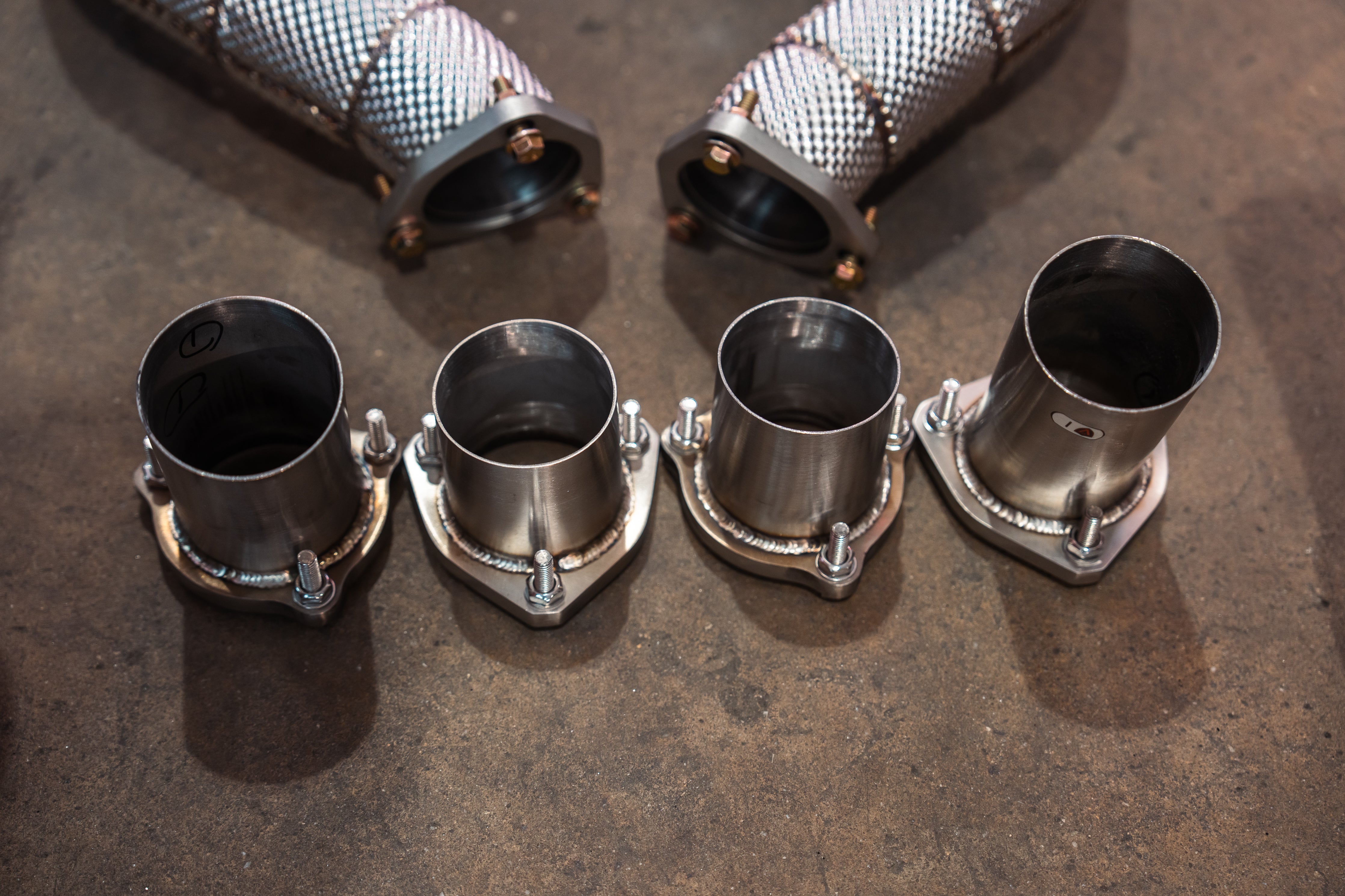 Porsche Cayenne catted exhaust pipes