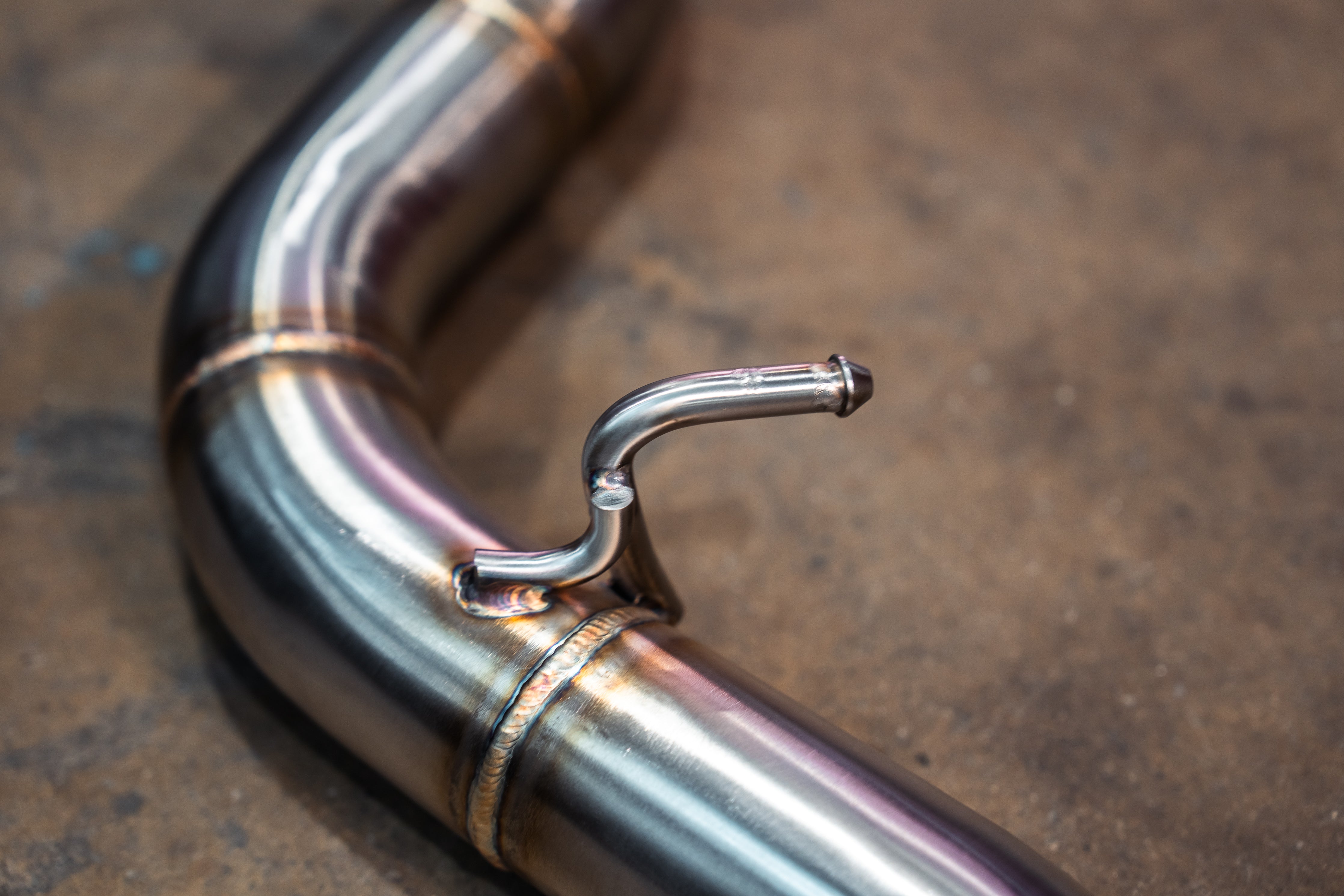 Stainless exhaust WRX FA20: pipe bend and hanger