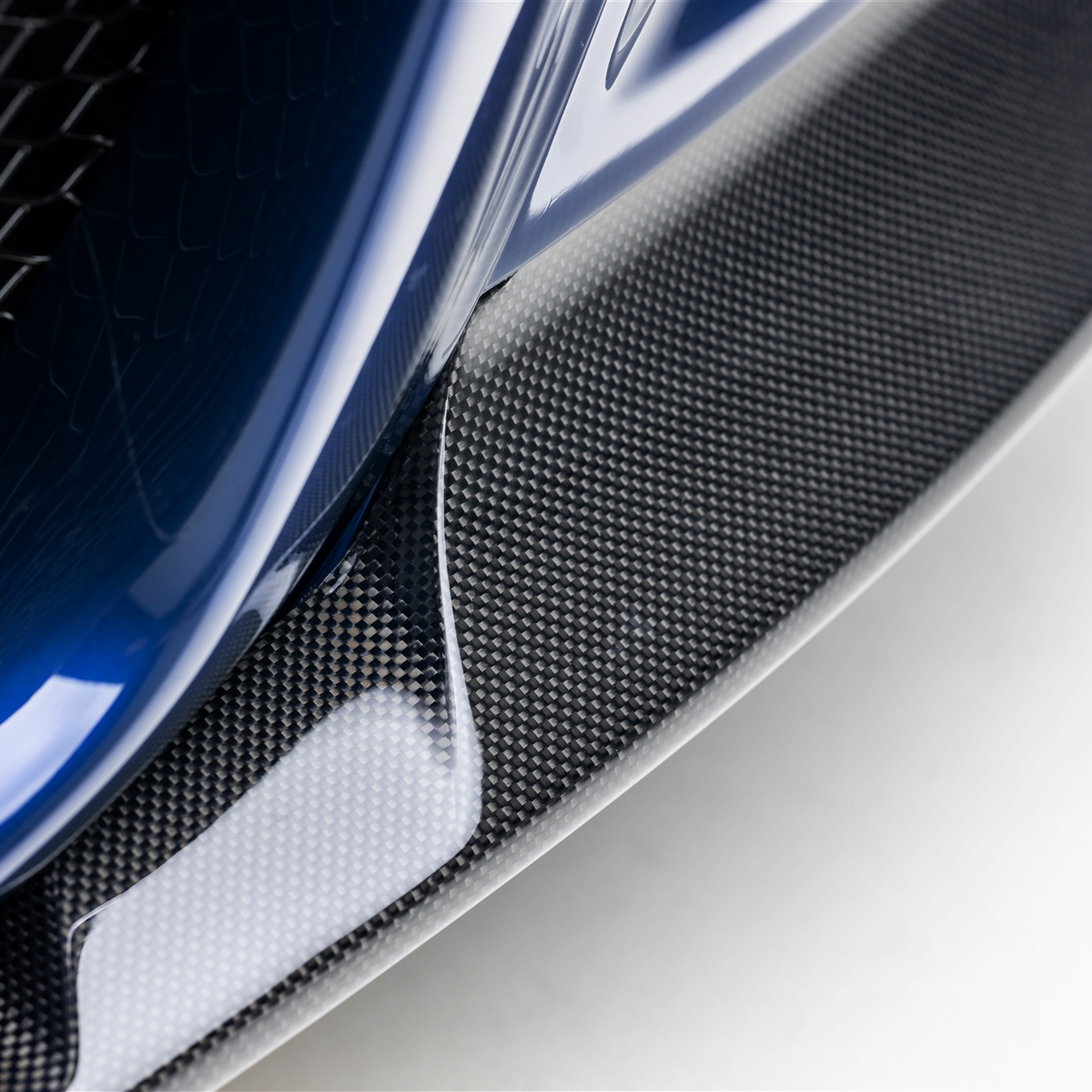 1x1 carbon V20 splitter edge, macro