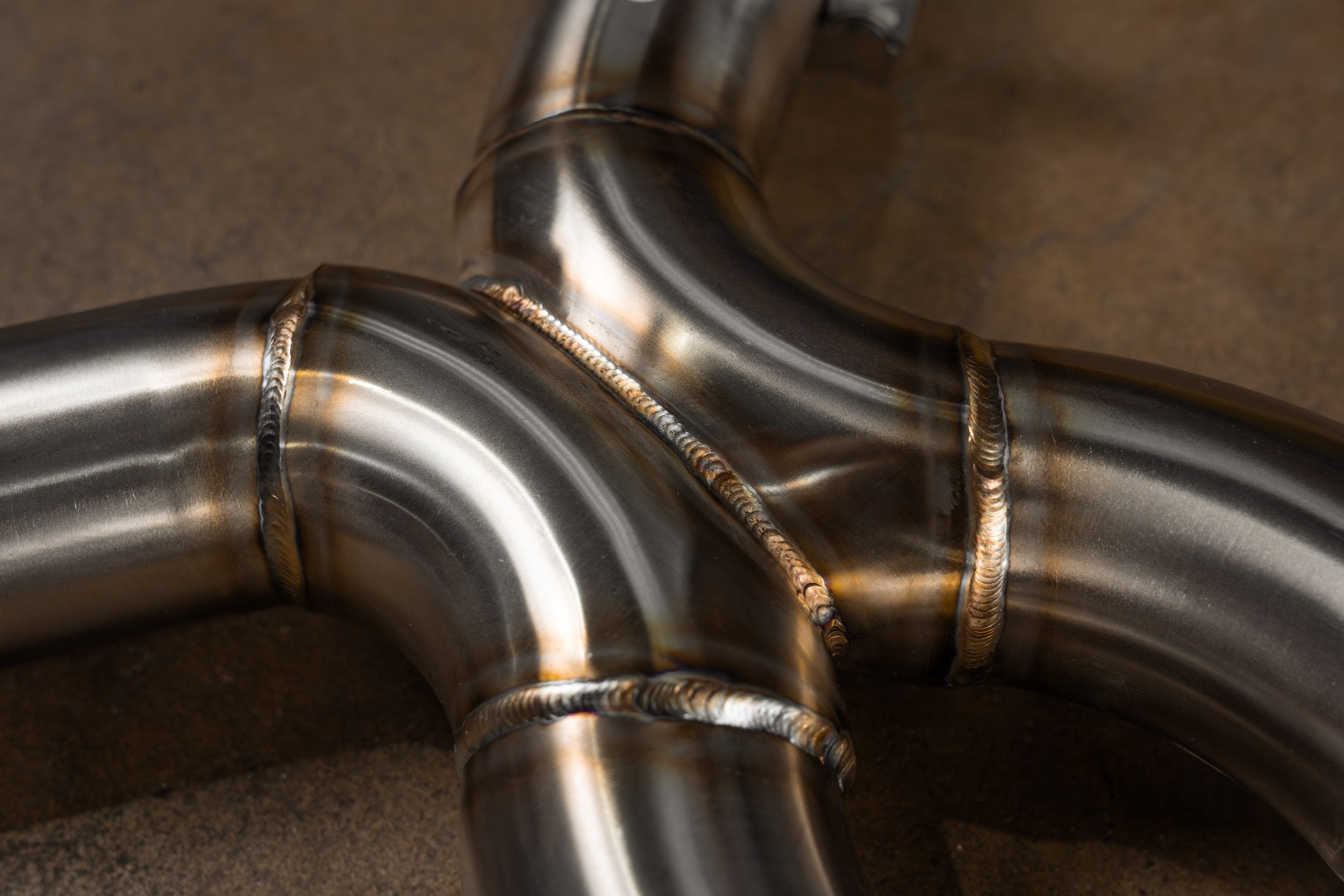 Stainless exhaust BMW F90 M5/F92 M8: rear pipe bends
