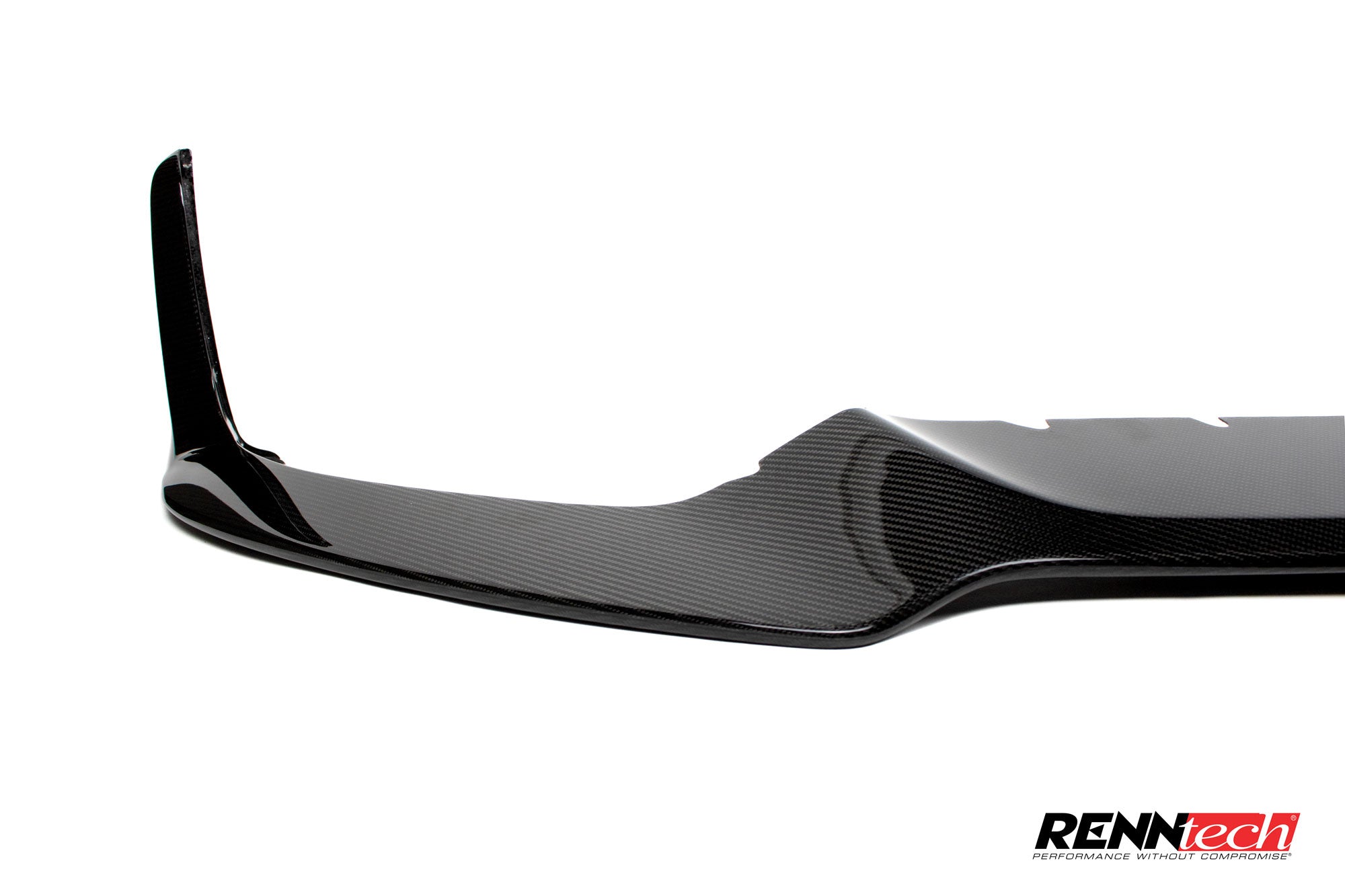 Side profile of the splitter end plate rising from the carbon blade