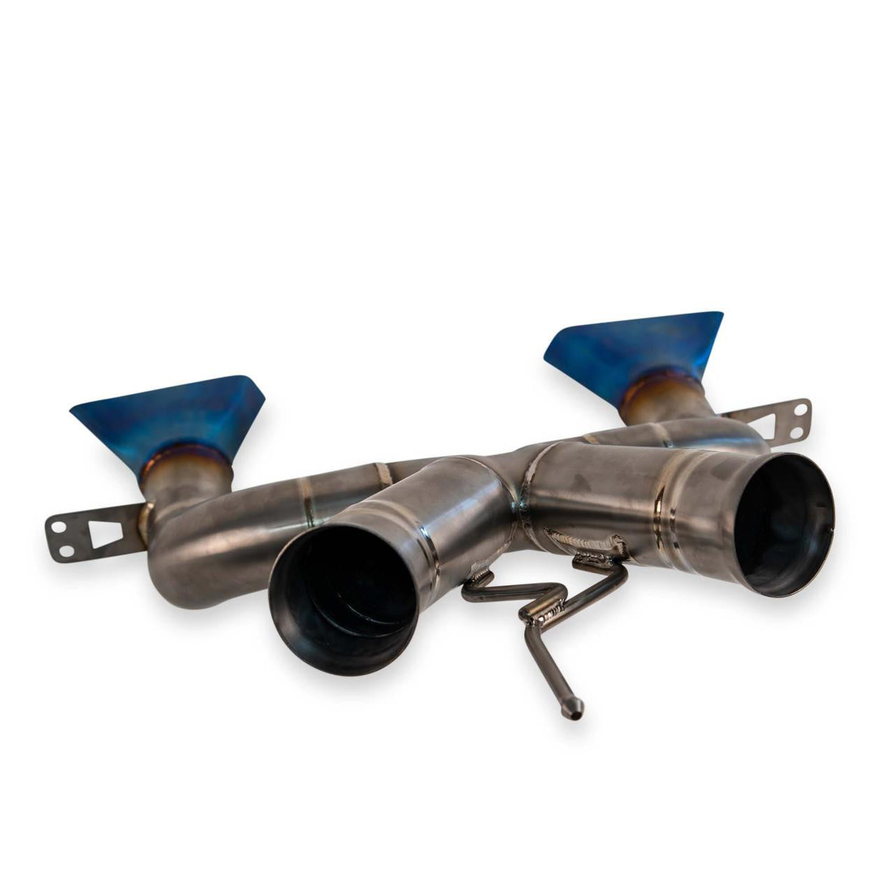 Fabspeed 650S titanium X-pipe, top view with burnt titanium tips