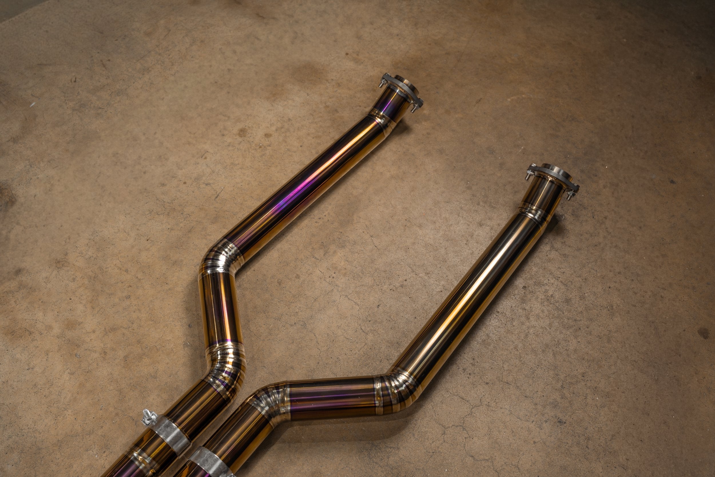 Valvetronic Designs Valved Exhaust BMW G90 M5 manufacturer gallery: two flanged front pipes and their central junction