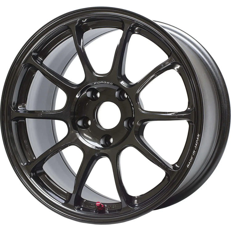 A front view of Volk Racing ZE40 Wheel 18x9.5 5x114.3 38mm Diamond Dark Gunmetal with white background