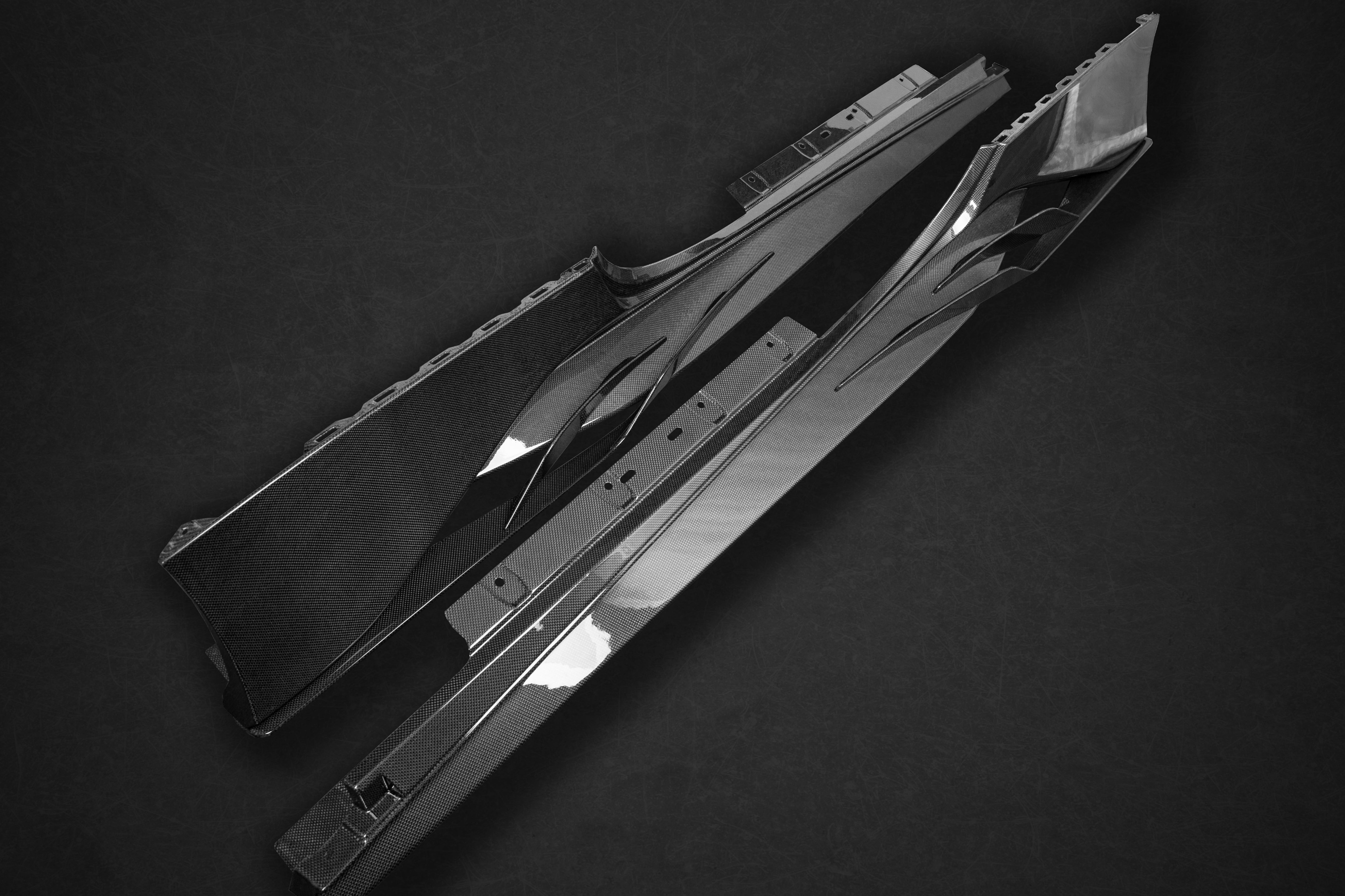 Capristo Ferrari F8 carbon side skirts, underside and mounting rails