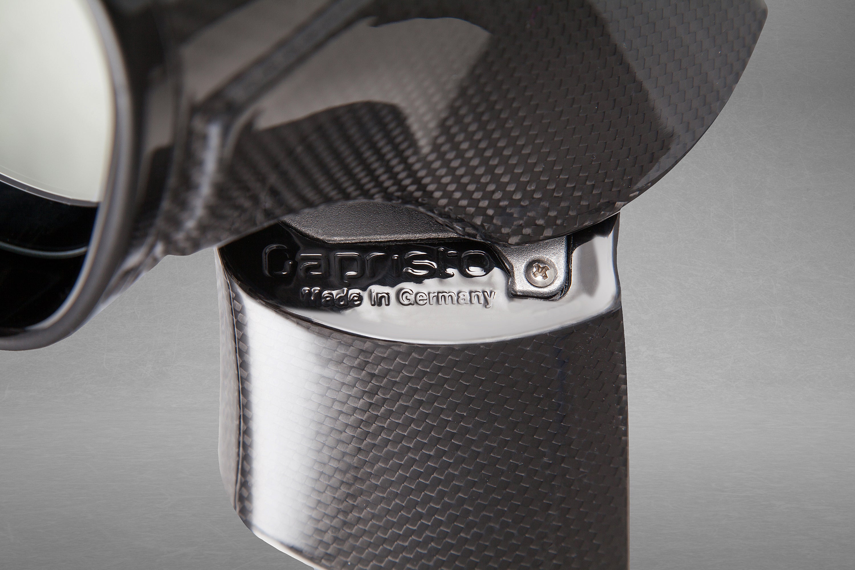 Capristo Made in Germany plate on the Ferrari 488 / F8 carbon mirror