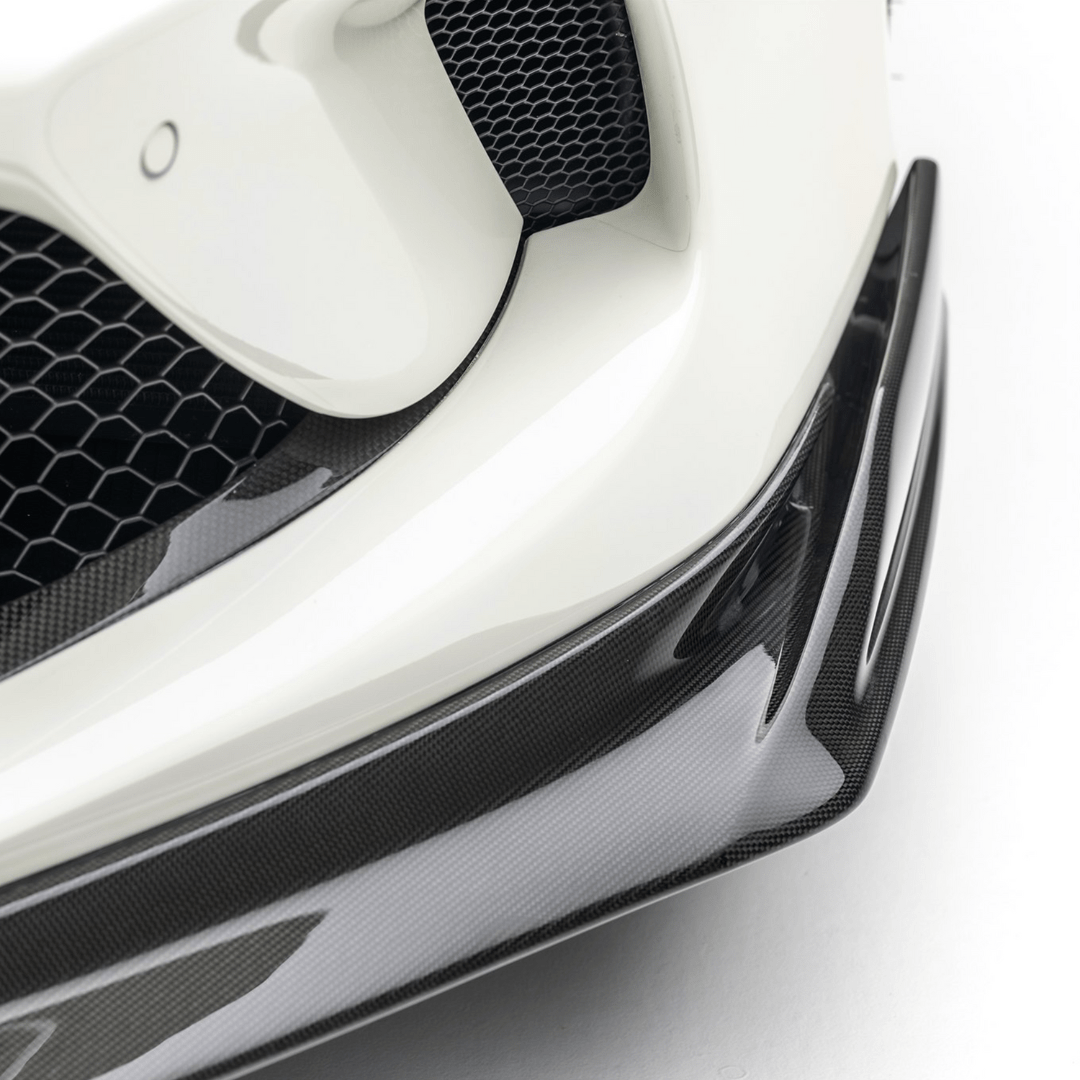 1x1 carbon F8 front spoiler edge, macro