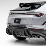 Carbon Edizione rear diffuser on Urus Performante, rear 3/4 view