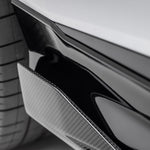 Gloss carbon Urus side skirt blade, macro angled view
