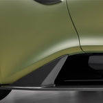 Emira side skirt under door, side close-up