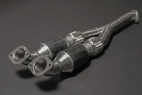 wide view of Capristo Center Silencer Replacement (Y-Pipe) with 100 Cell Secondary Cat for Nissan GTR MK3/4/Nismo 2014+ with black background