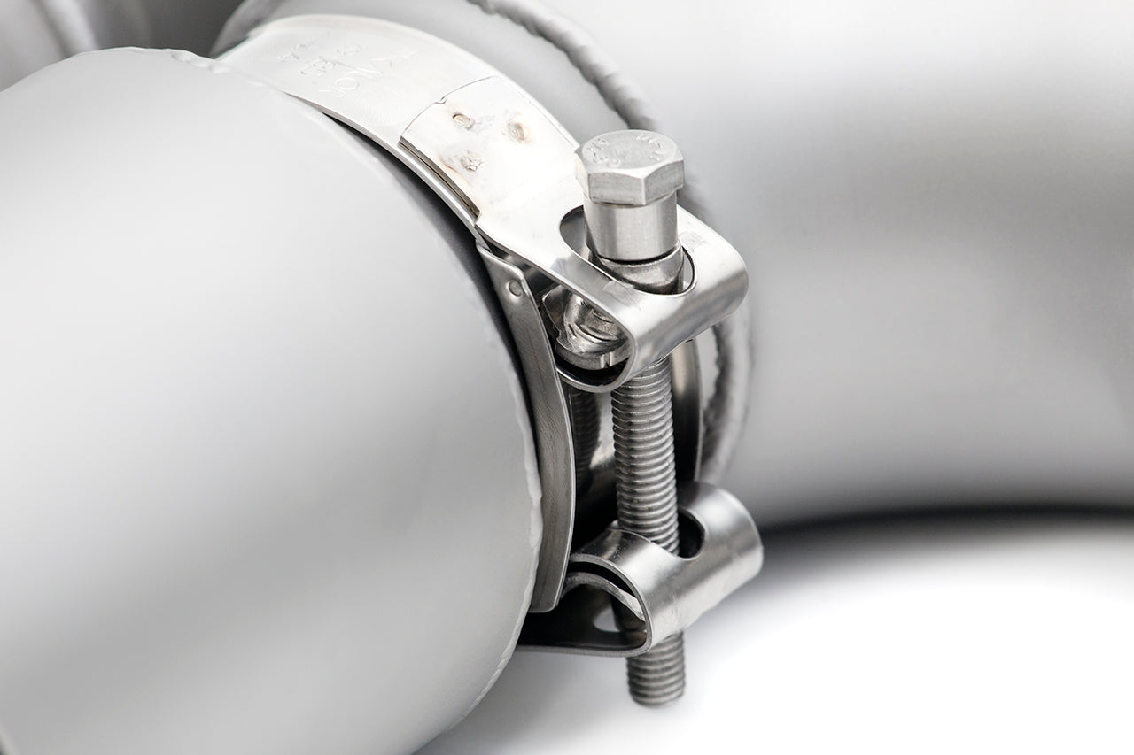Soul 991 GT3 / GT3 RS modular competition exhaust package: close-up of a band clamp