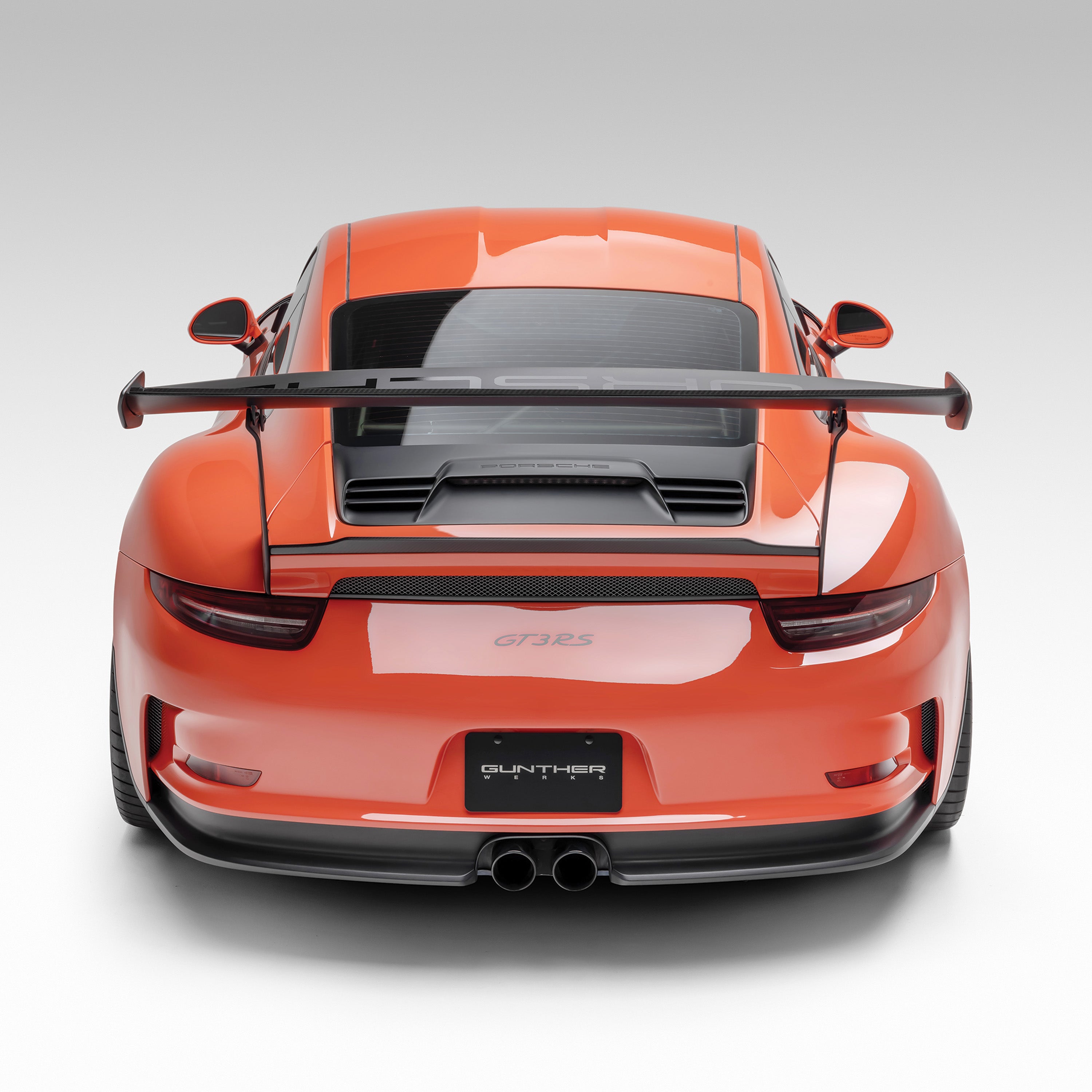 GT3 RS carbon wing with end caps, overhead rear view