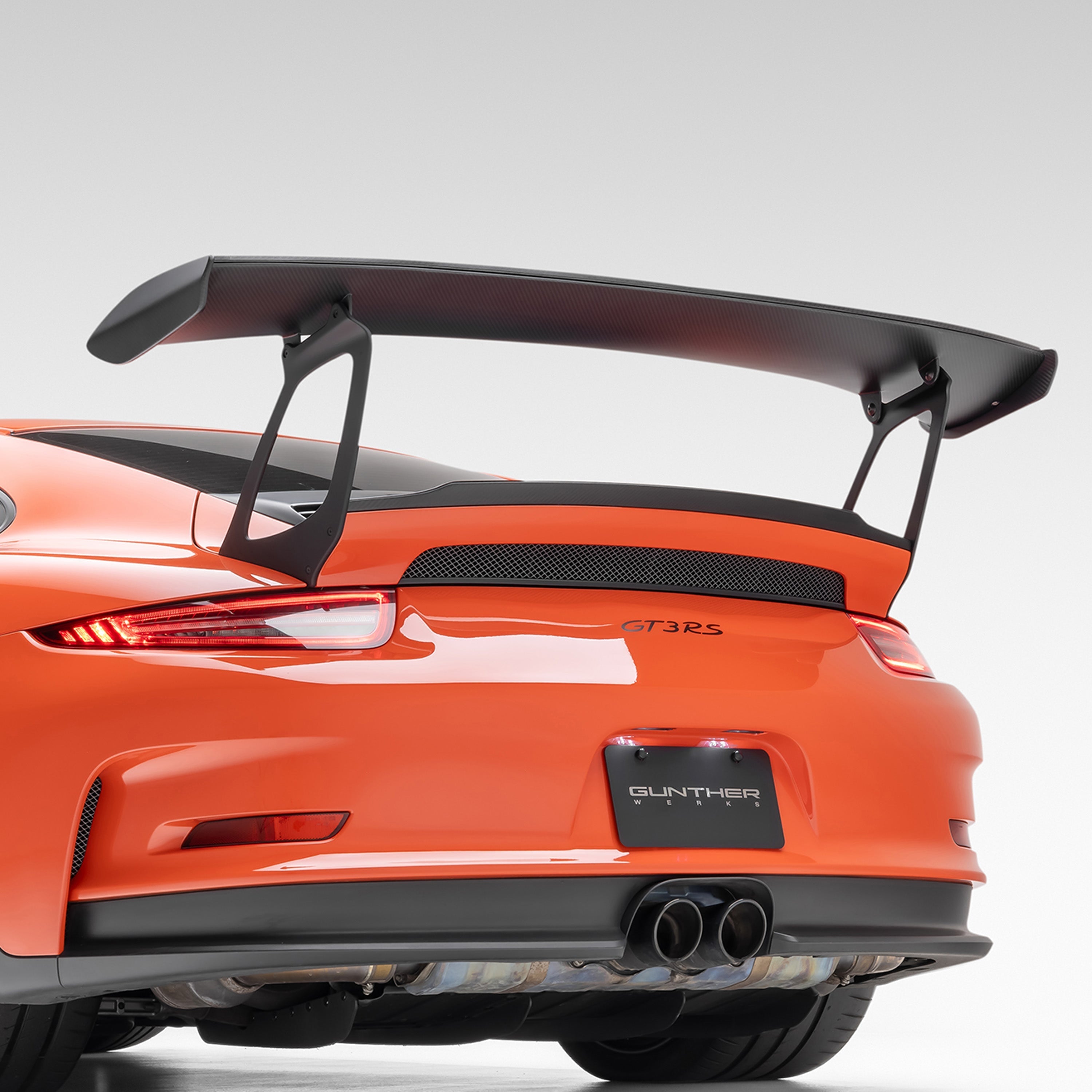 GT3 RS carbon wing blade, low rear view