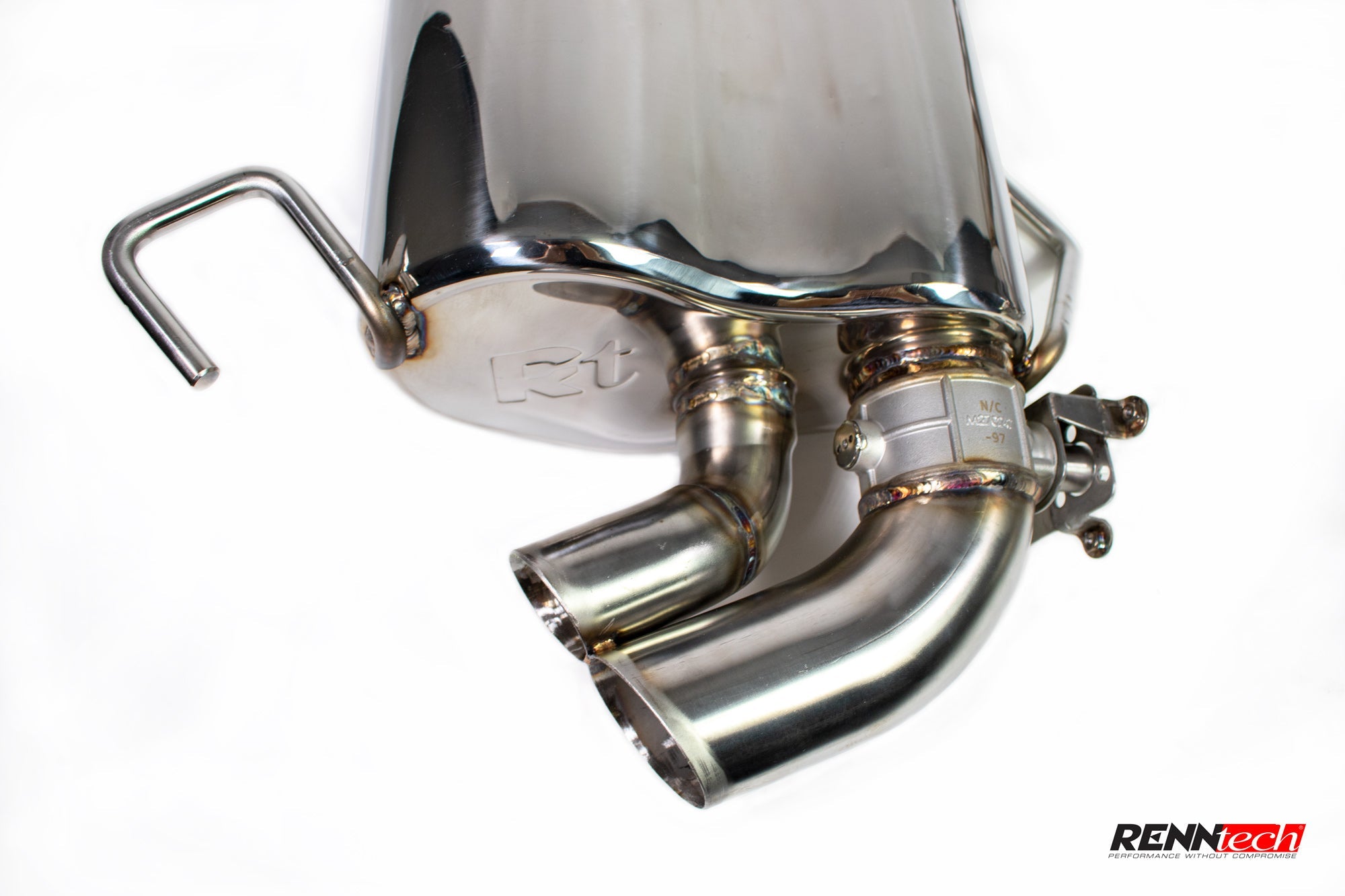 AMG SL sport muffler tips close up - Sport Mufflers for the 2022-2026 SL 63 AMG