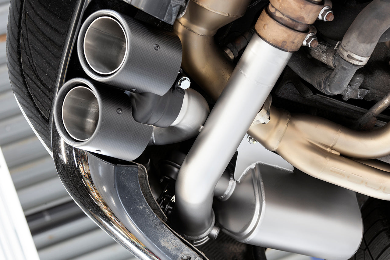Soul 997.1 Carrera valved exhaust: close-up of installed black quad tips