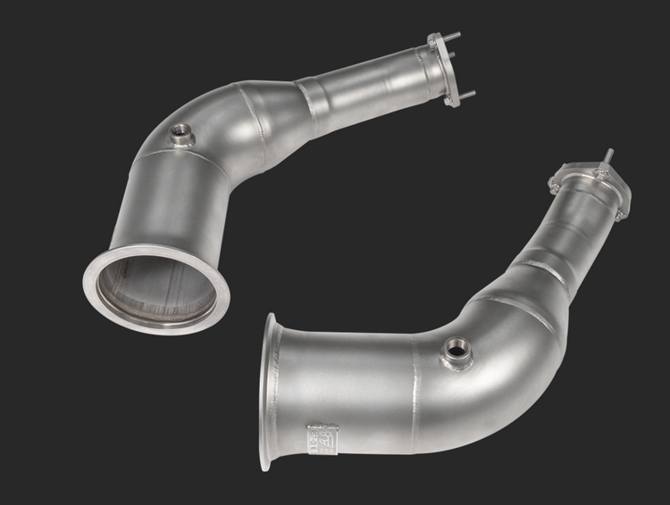 A front wide view of IPE SS Catless Downpipe for Audi RS6 / RS7 C8 2020-2025 with black background