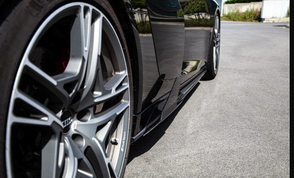 close view of Capristo Carbon Side Fins for Audi R8 (Gen2) Facelift 2015+ fitted inside a car