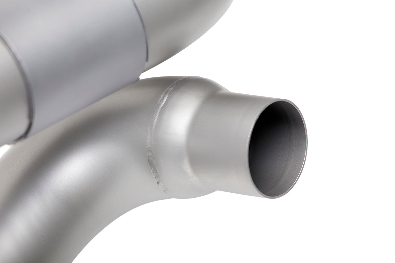 Soul 996 Turbo sport x-pipe exhaust system: close-up of an outlet pipe