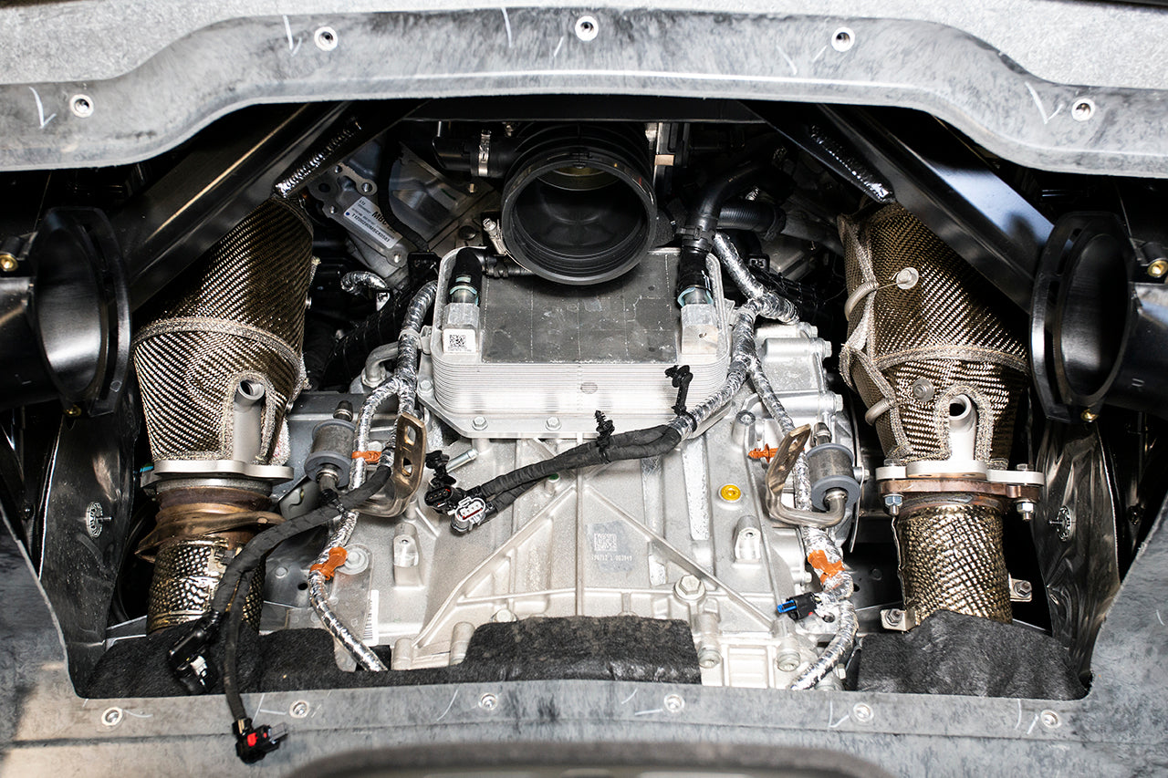 Soul C8 Corvette sport catalytic converters: sport cats installed in the engine bay