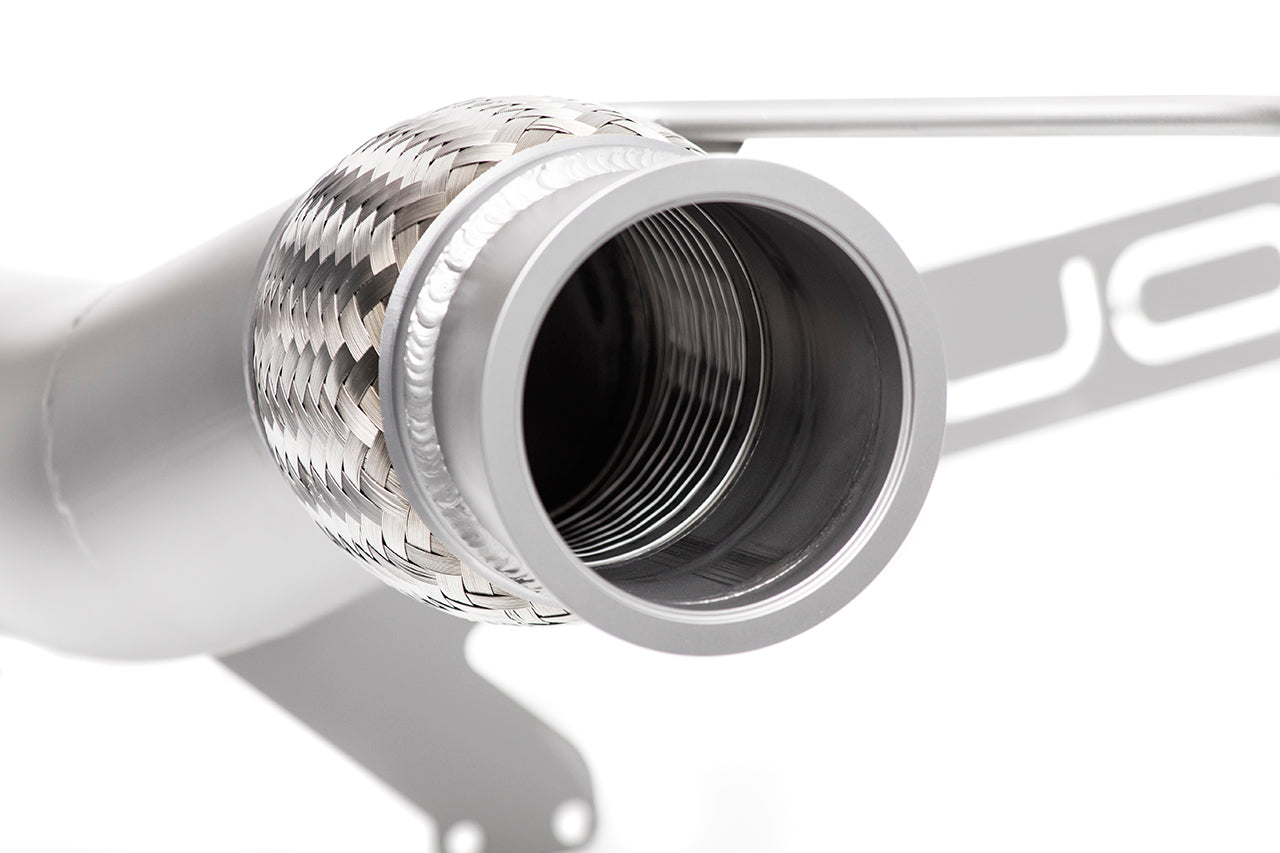 Soul 720S 3.5″ sport exhaust package: close-up of a pipe outlet and band clamp