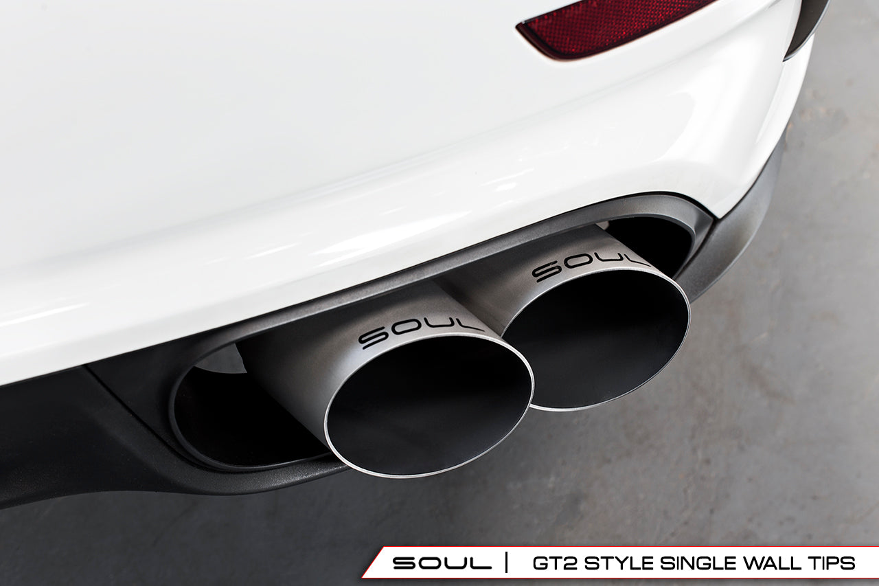 Soul 991 Turbo / Turbo S x-pipe exhaust: installed tips under a white bumper