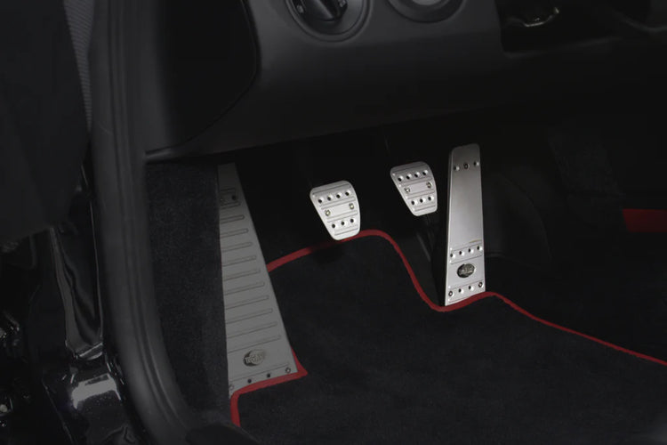 pedals on a manual car TECHART Pedal-Kit, Aluminum, Manual Transmission for Porsche 987/981/7 – AutoTalent
