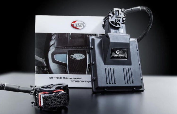 A front view of TECHART TA B95FL/T1 Power Kit Porsche 95B Macan Turbo as of MY 2019
