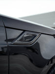 Close-up of the Urban UA carbon fender vent on a Range Rover Sport L461