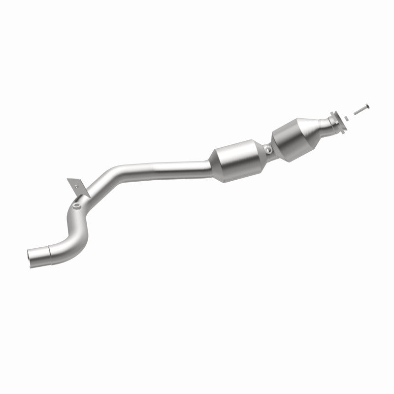 MagnaFlow 21-607 oem grade direct-fit catalytic converter, opposite side view of the turntable spin