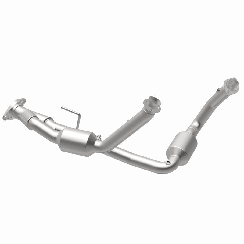 MagnaFlow 4651709 carb direct-fit catalytic converter, opposite rear three-quarter view of the turntable spin