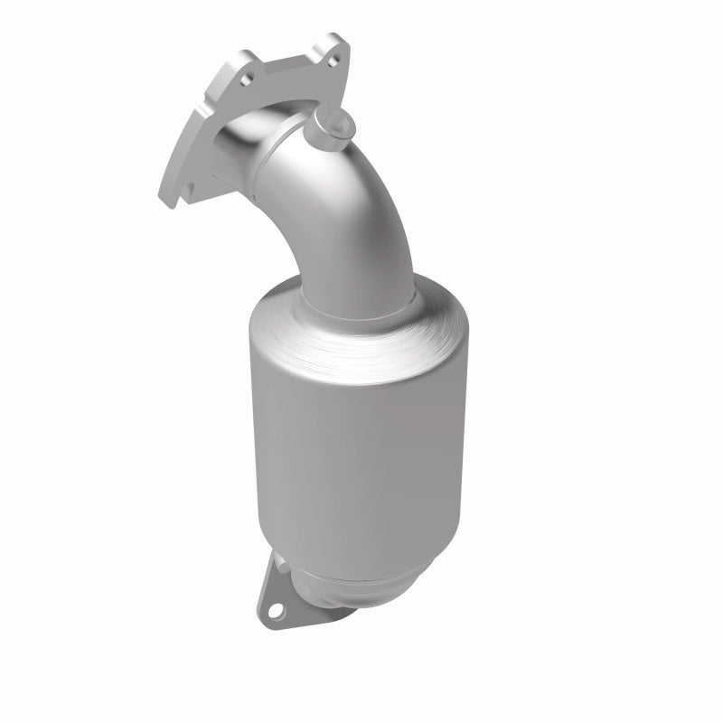 MagnaFlow 5551160 carb manifold converter, rear view of the turntable spin