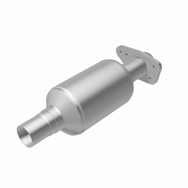 MagnaFlow 3391496 carb direct-fit catalytic converter, rear view of the turntable spin