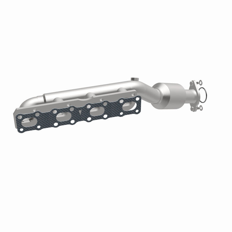 MagnaFlow 4583381 carb manifold converter, opposite front three-quarter view of the turntable spin