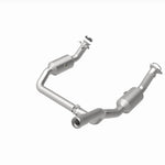MagnaFlow 280656 oem grade direct-fit catalytic converter, rear view of the turntable spin