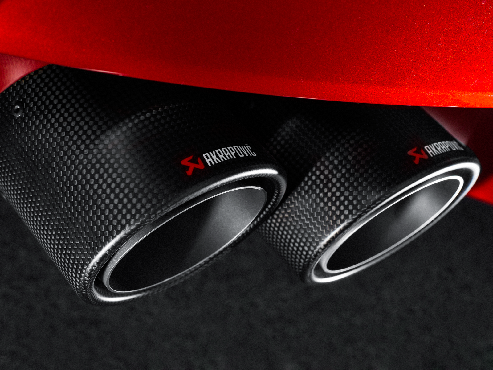 Akrapovic Tail pipe set (Carbon) TP-CT/10 for BMW M5 (F10) 2013-2016, rear view