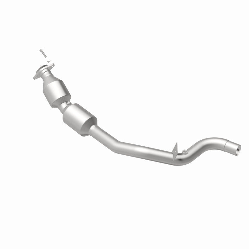 MagnaFlow 21-607 oem grade direct-fit catalytic converter, rear view of the turntable spin
