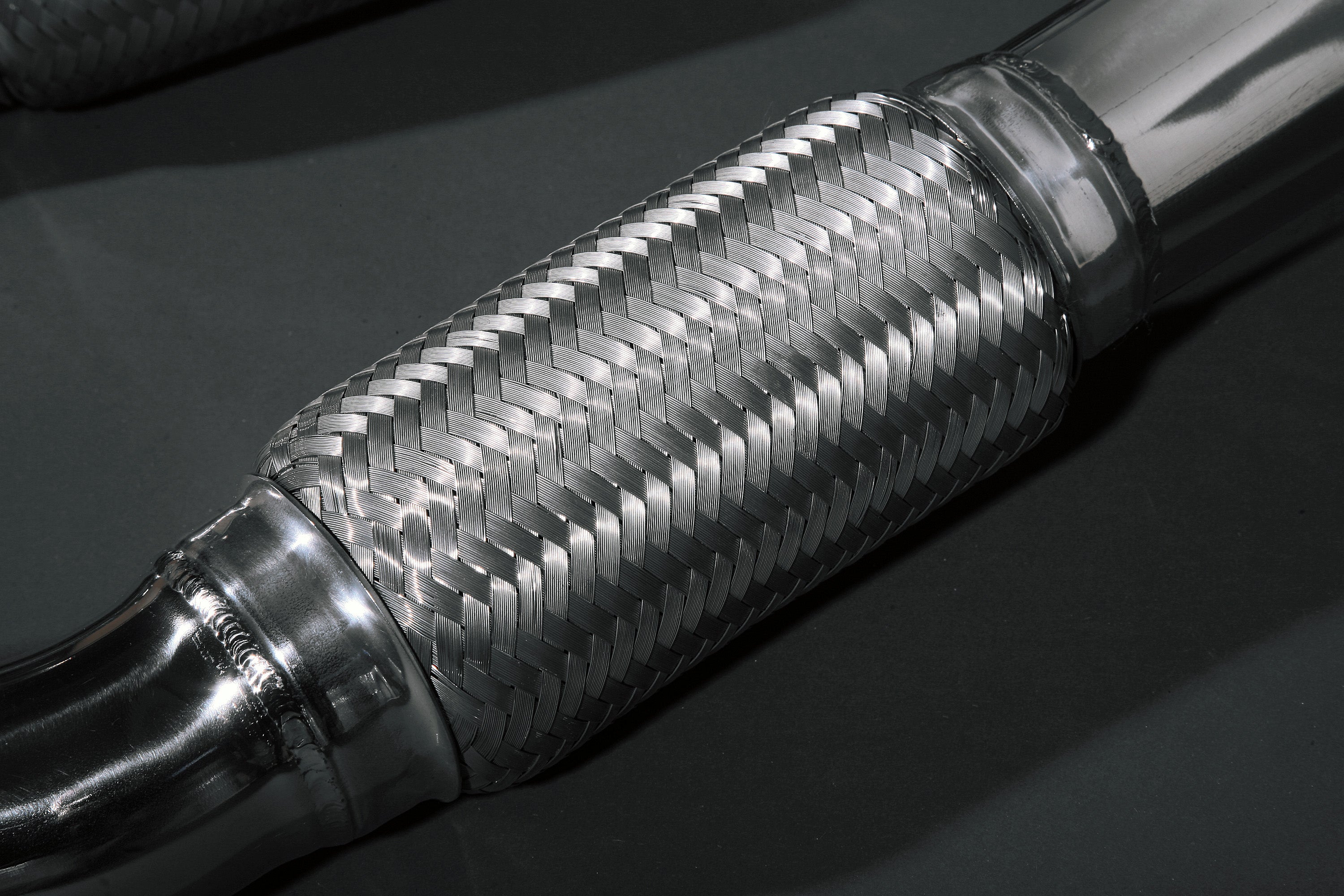 Braided flex section on the Capristo Ferrari F430 cat spare pipe