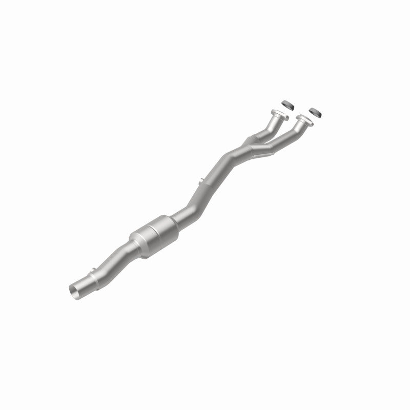MagnaFlow 4481682 carb direct-fit catalytic converter, rear view of the turntable spin