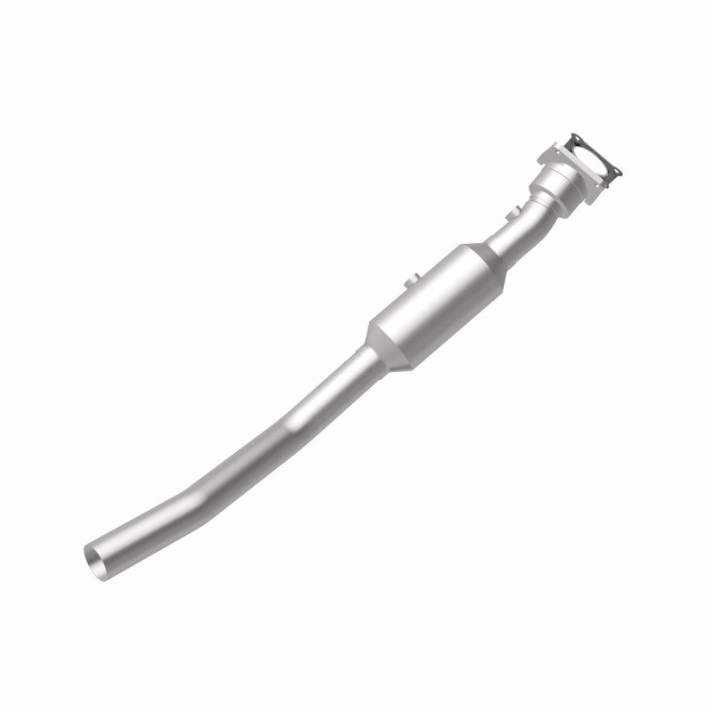 MagnaFlow 5461192 carb direct-fit catalytic converter, rear view of the turntable spin