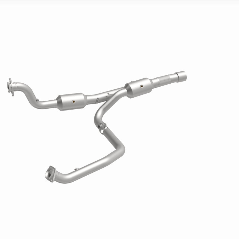 MagnaFlow 21-513 oem grade direct-fit catalytic converter, front three-quarter view of the turntable spin