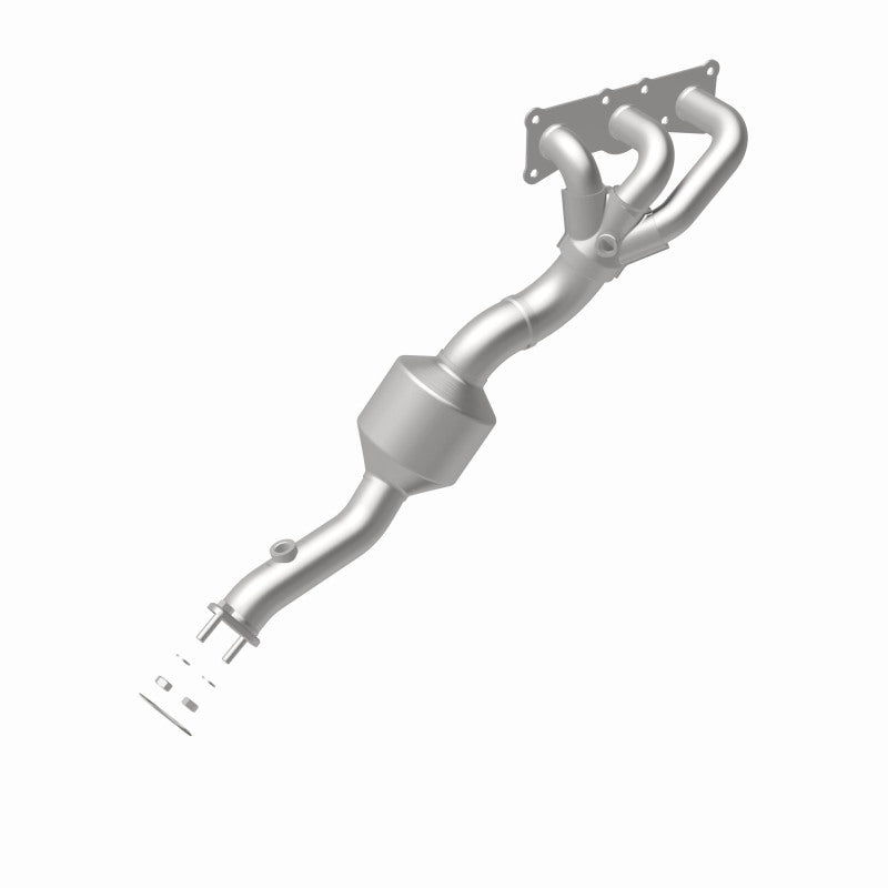 MagnaFlow 5531718 carb manifold converter, rear view of the turntable spin