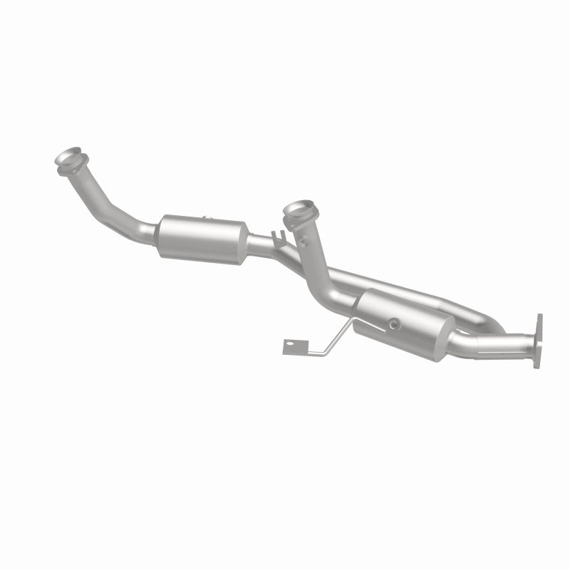 MagnaFlow 4551079 carb direct-fit catalytic converter, side view of the turntable spin