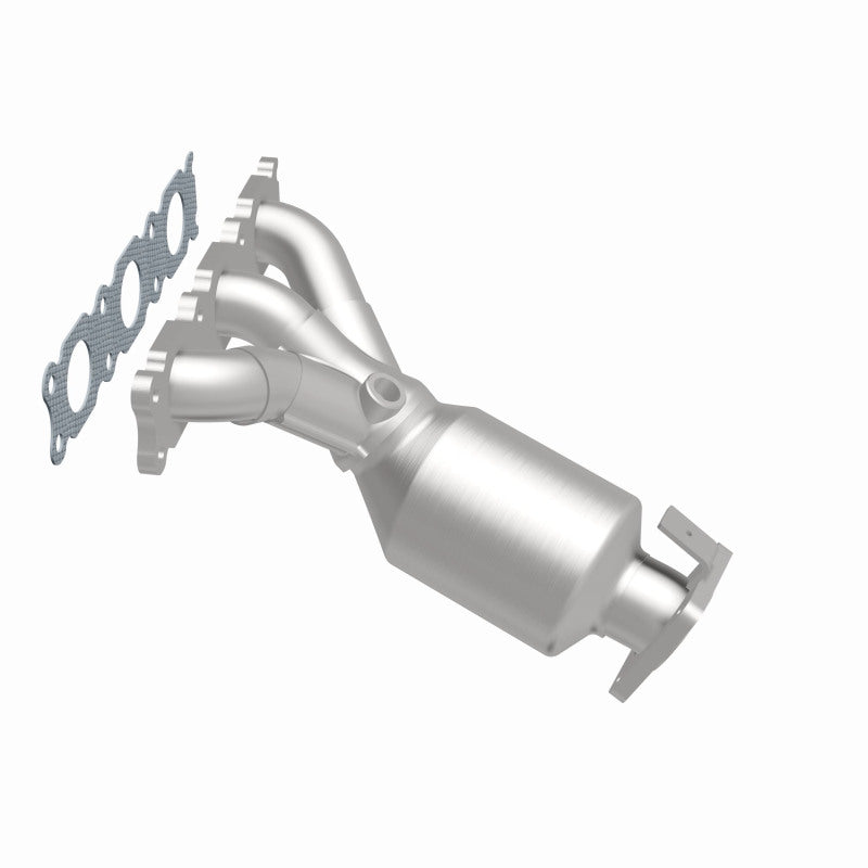 MagnaFlow 52130 oem grade manifold converter, side view of the turntable spin