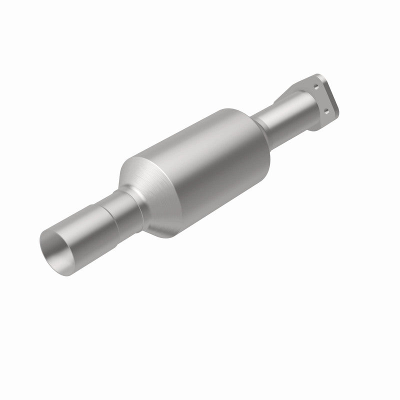 MagnaFlow 3322431 carb direct-fit catalytic converter, rear view of the turntable spin