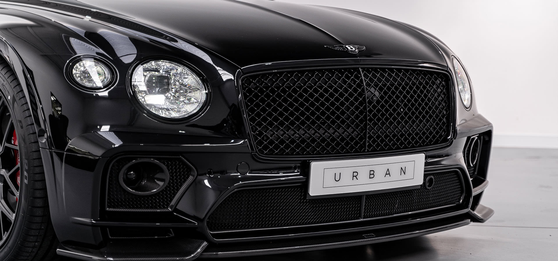 Front bumper and grille of the black Urban Continental GT