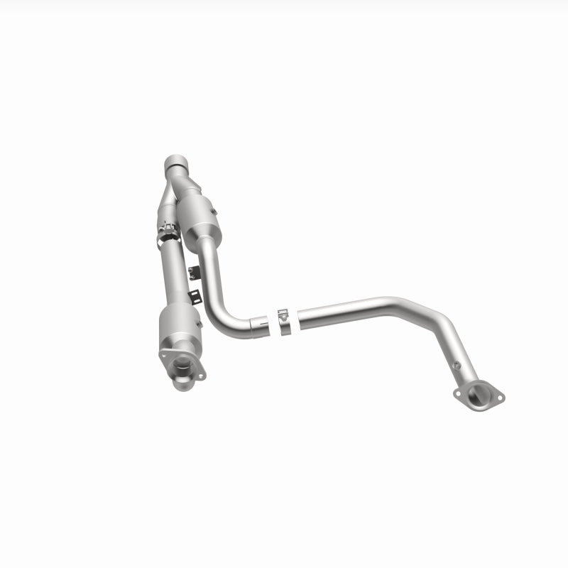 MagnaFlow 21-513 oem grade direct-fit catalytic converter, opposite side view of the turntable spin