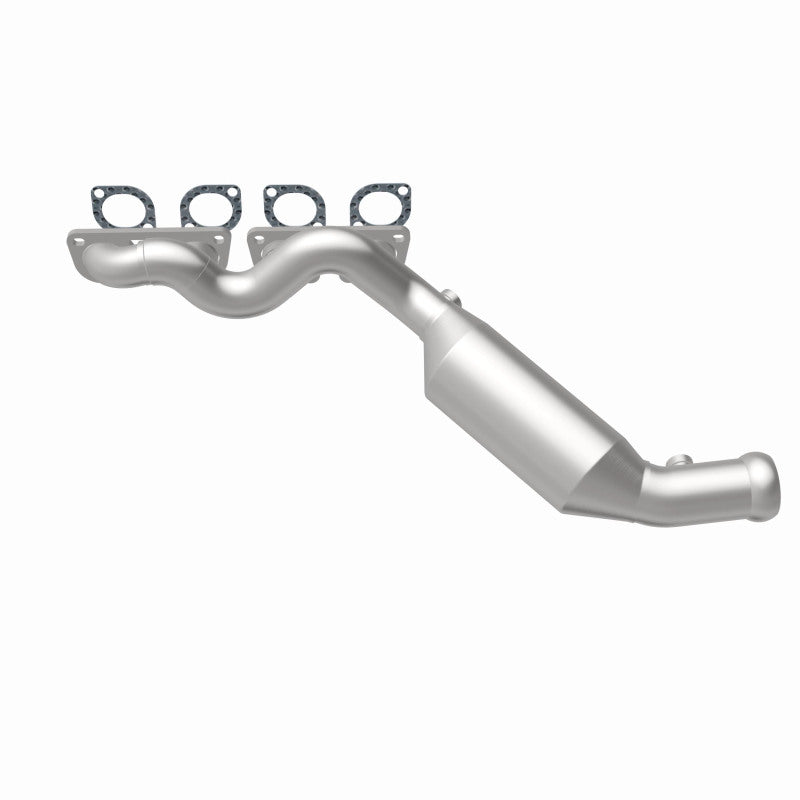 MagnaFlow 5551237 carb manifold converter, rear view of the turntable spin